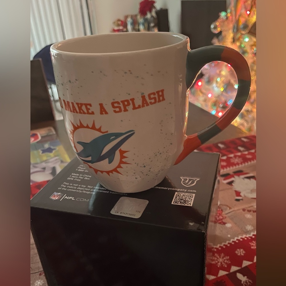 NWT NFL - Picture 7 of 7